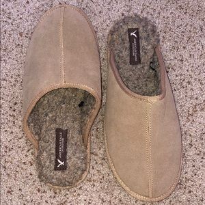American Eagle Men’s Slippers